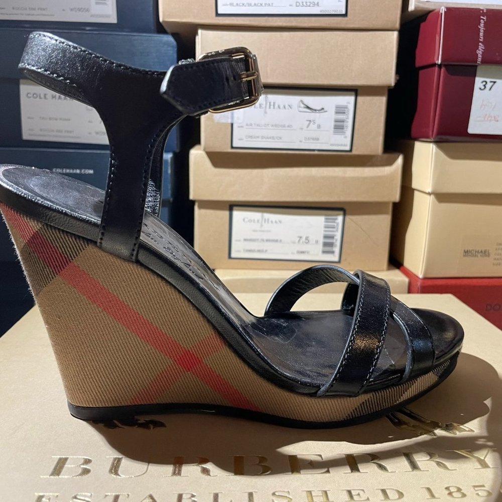 Brand New Never Worn Burberry Rastrickson Wedge Sandle